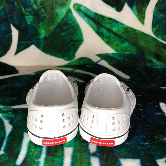 Hello Kitty x Native Shoes - Picture 3 of 6
